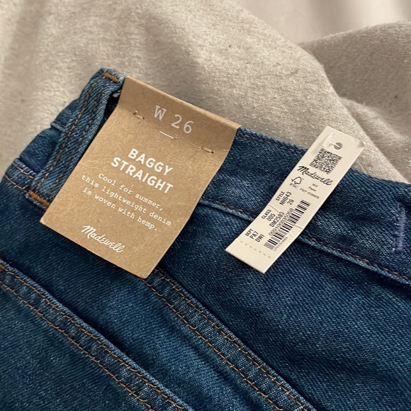 *SOLD* NWT Madewell Baggy Straight Jeans - Picture 4 of 4